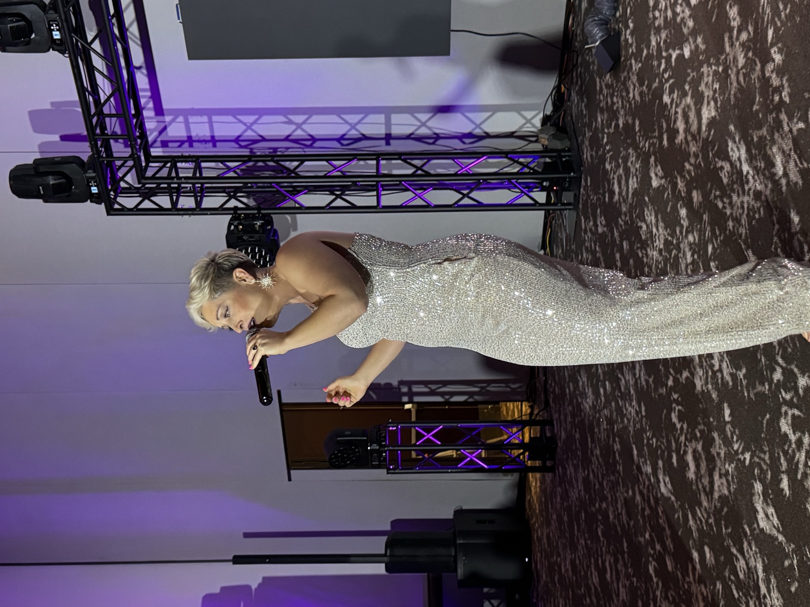 Carli B: Stage, wide shot